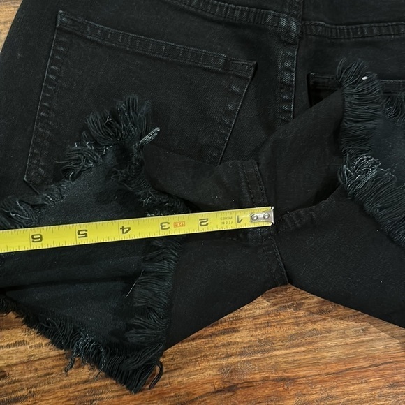 We The Free crvy vintage black shorts - Free People Black Denim Shorts Sz28 - Picture 11 of 12